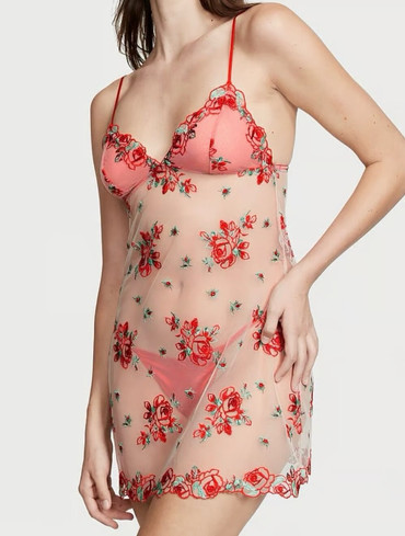 Комплект пеньюар сіточкою з вишивкою та трусики червоний Sheer Blush Mesh Slip Thong Set