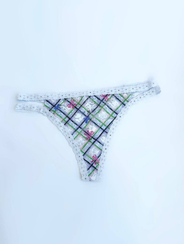 Трусики стрінги мереживні в клітинку Wink Strappy Thong Panty
