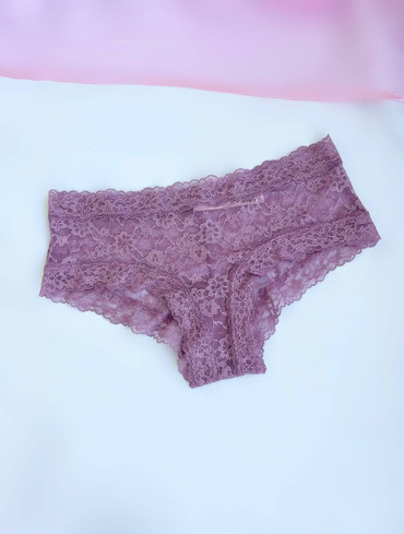 Трусики чікі мереживні фіолетові Lace Cheeky Panty
