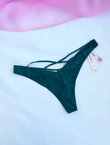 Трусики стрінги люкс гладенькі зелені Smooth Strappy-Back High-Leg Thong Panty